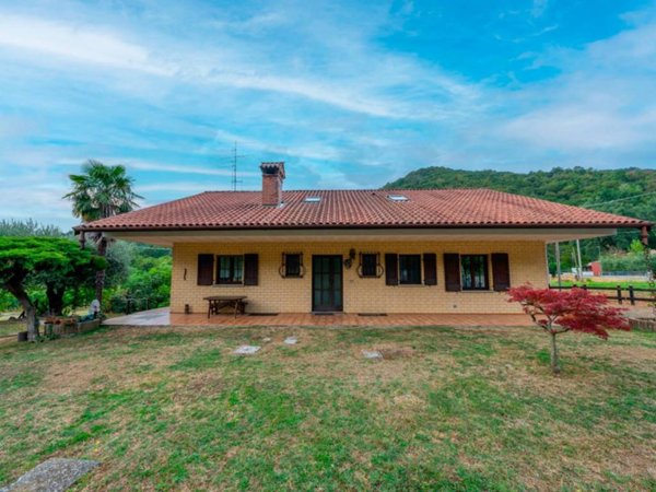 casa indipendente in vendita a Faedis in zona Campeglio