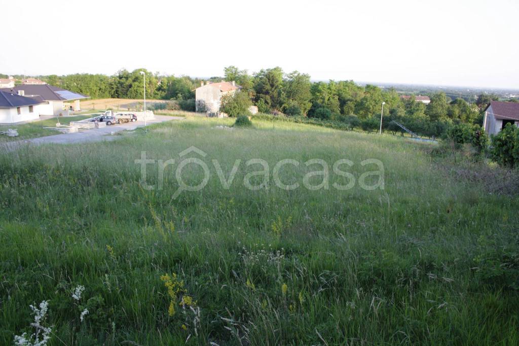 terreno edificabile in vendita a Fagagna in zona Madrisio