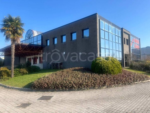 locale commerciale in vendita a Fagagna