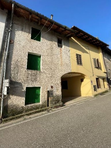 casa indipendente in vendita a Fagagna