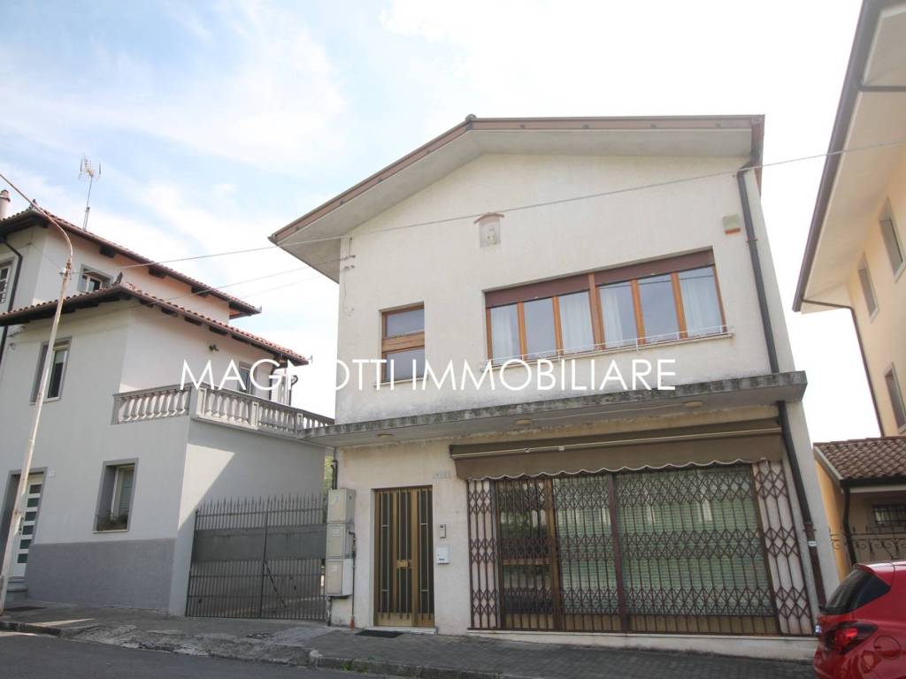 negozio in vendita a Fagagna