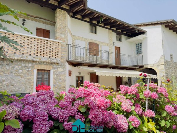 casa indipendente in vendita a Fagagna in zona Madrisio