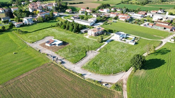 casa indipendente in vendita a Fagagna