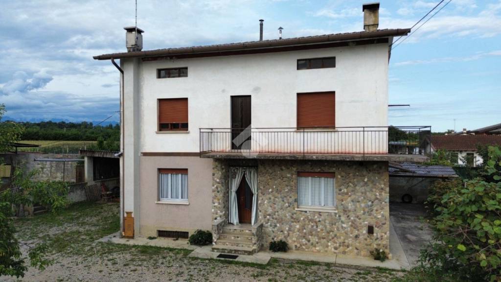 casa indipendente in vendita a Fagagna in zona Villalta