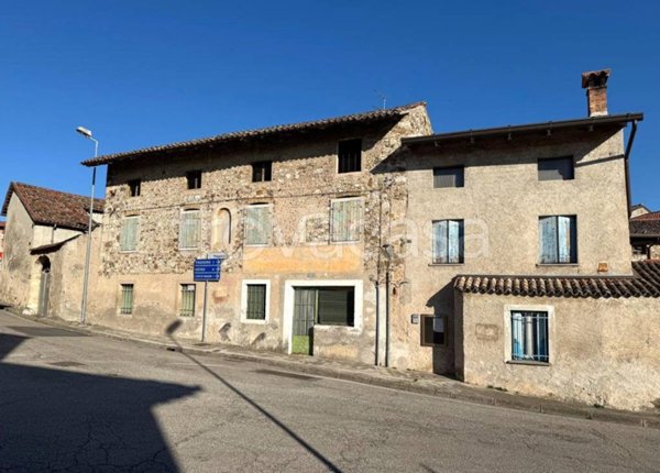 casa indipendente in vendita a Fagagna in zona Madrisio