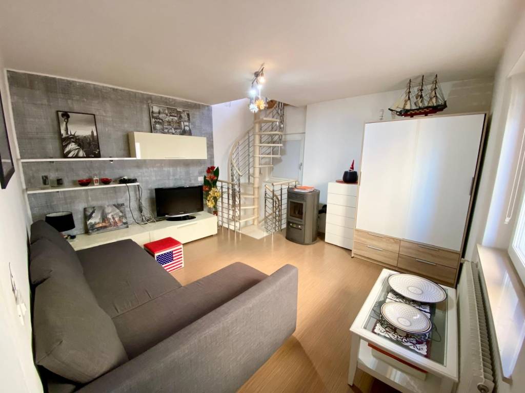 casa indipendente in vendita a Fagagna in zona San Giovanni in Colle