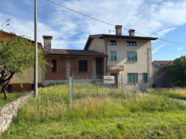 casa indipendente in vendita a Fagagna in zona Madrisio