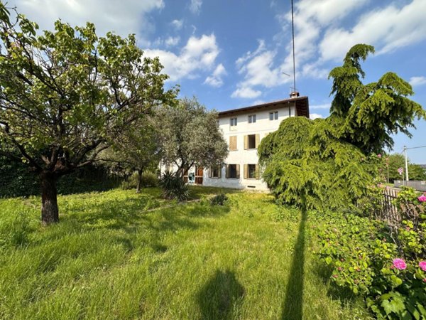 casa indipendente in vendita a Flaibano