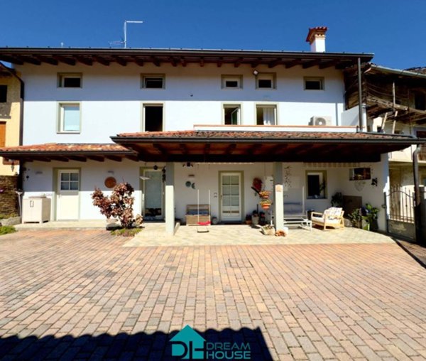 casa indipendente in vendita a Flaibano