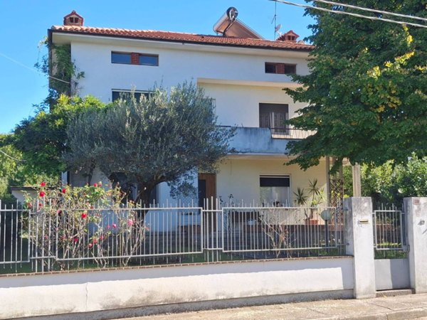 casa indipendente in vendita a Flaibano