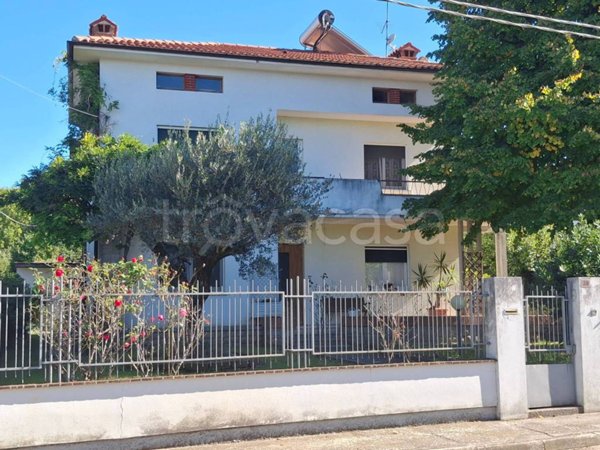 casa indipendente in vendita a Flaibano