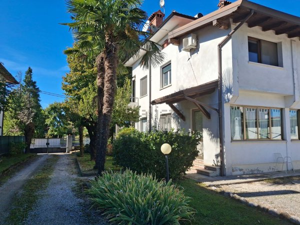 casa indipendente in vendita a Flaibano