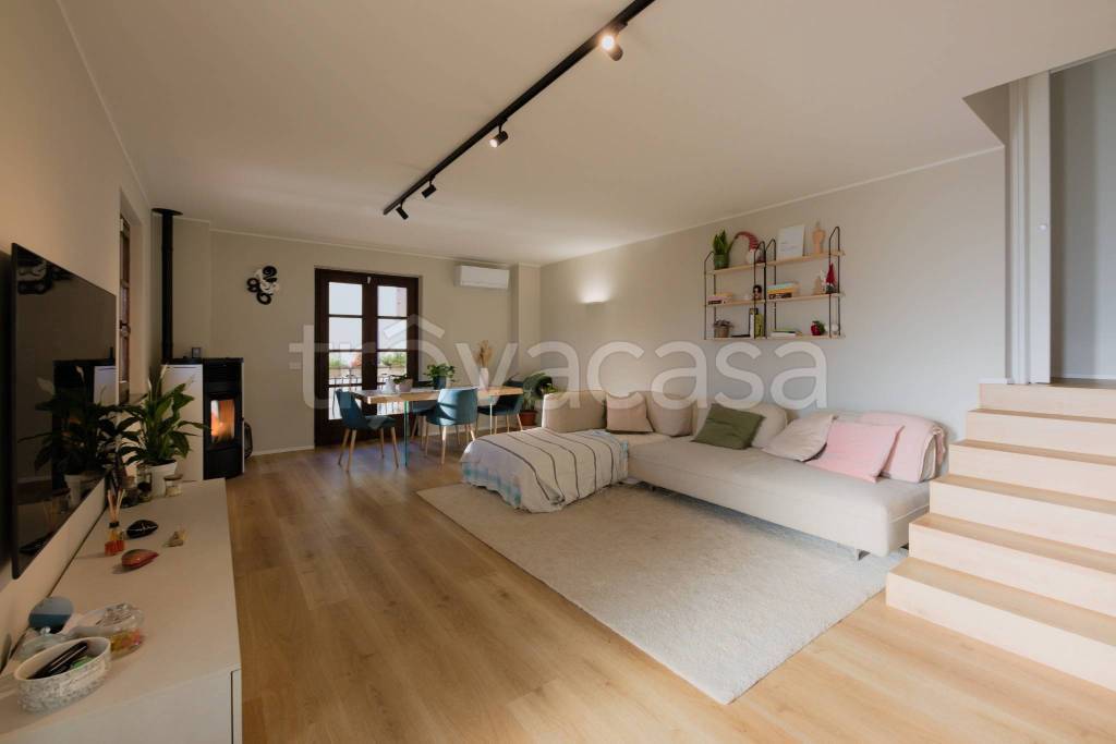 casa indipendente in vendita a Flaibano in zona Sant'Odorico