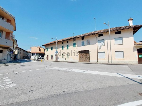 casa indipendente in vendita a Flaibano