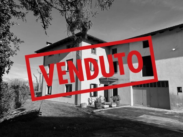 casa indipendente in vendita a Flaibano