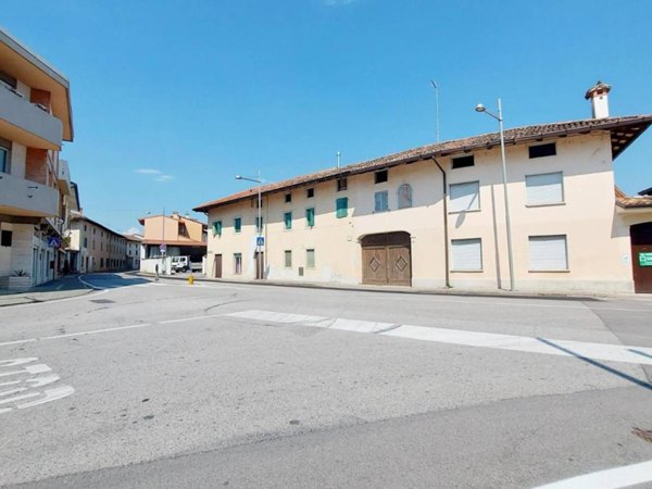 casa indipendente in vendita a Flaibano