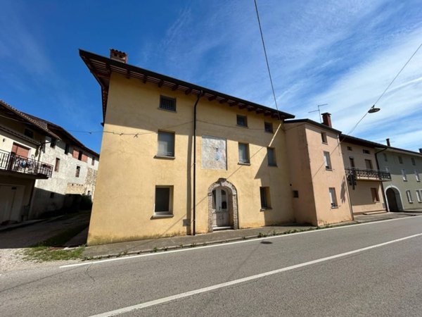 casa indipendente in vendita a Flaibano