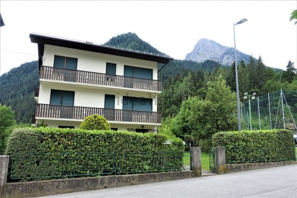 casa indipendente in vendita a Forni Avoltri