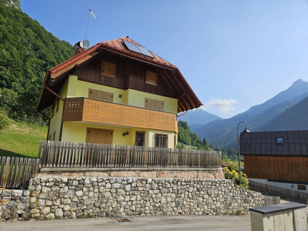casa indipendente in vendita a Forni Avoltri