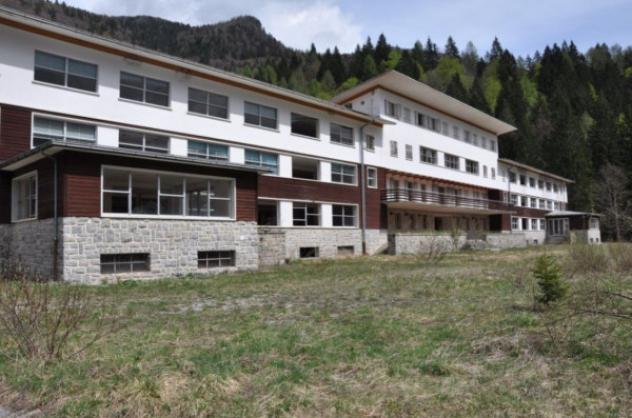 pentavano in vendita a Forni di Sopra