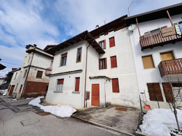 casa indipendente in vendita a Forni di Sotto