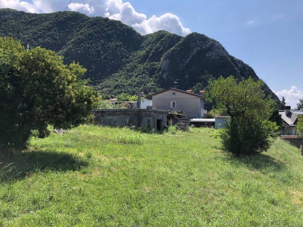terreno edificabile in vendita a Gemona del Friuli