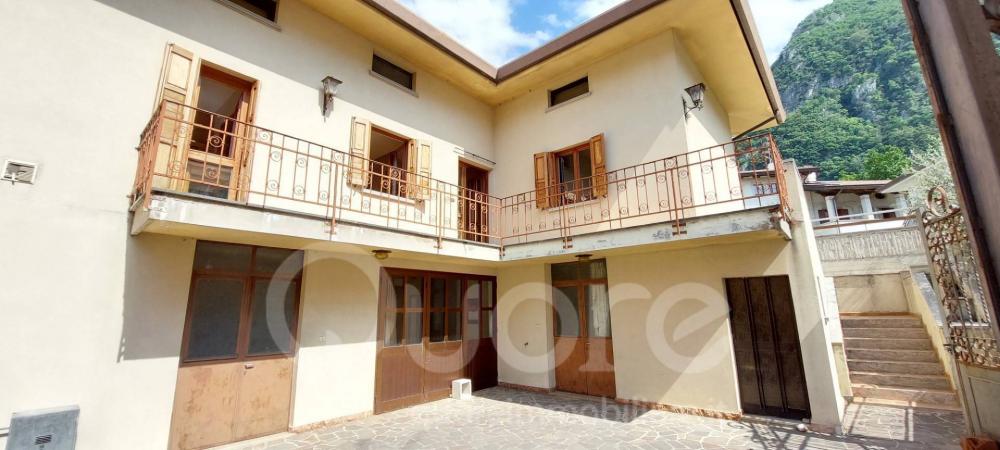 casa indipendente in vendita a Gemona del Friuli