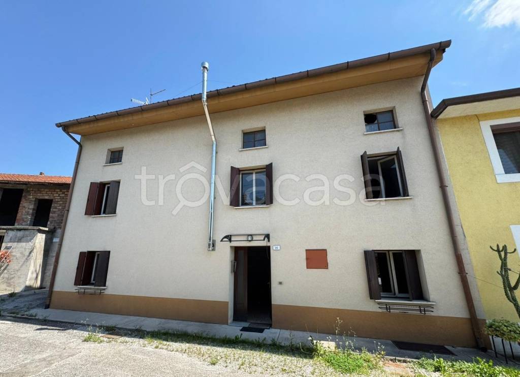 casa indipendente in vendita a Gemona del Friuli