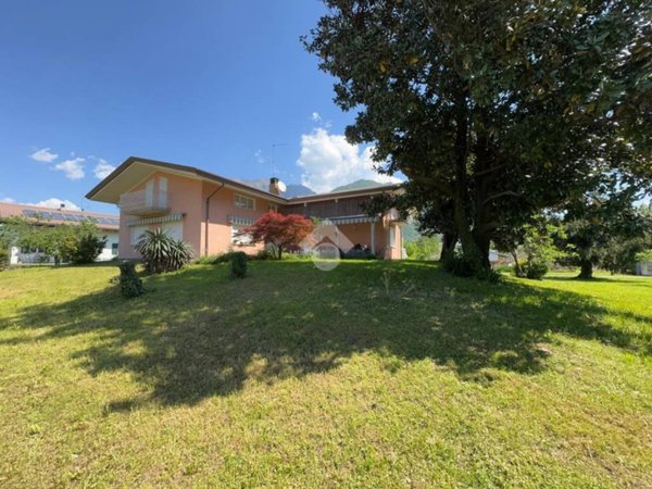 casa indipendente in vendita a Gemona del Friuli