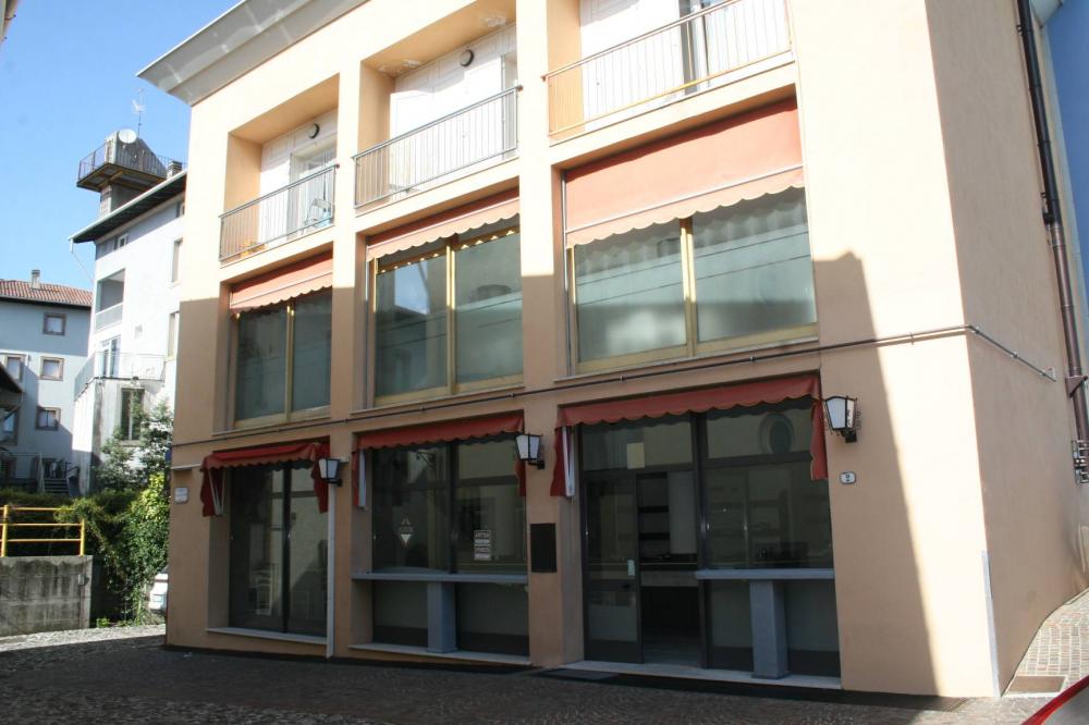 locale commerciale in vendita a Gemona del Friuli