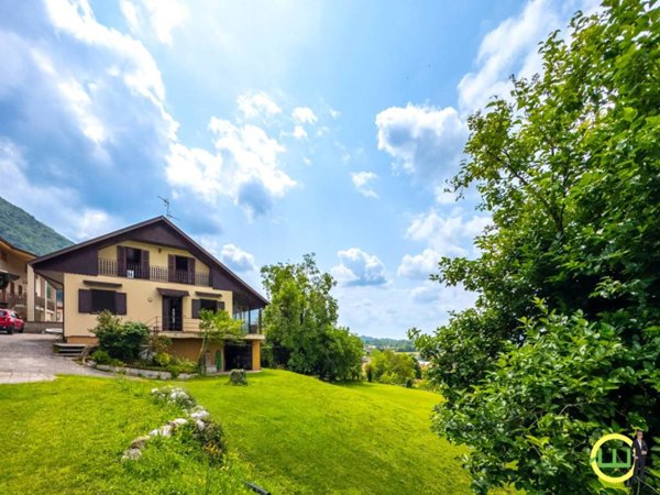 casa indipendente in vendita a Gemona del Friuli