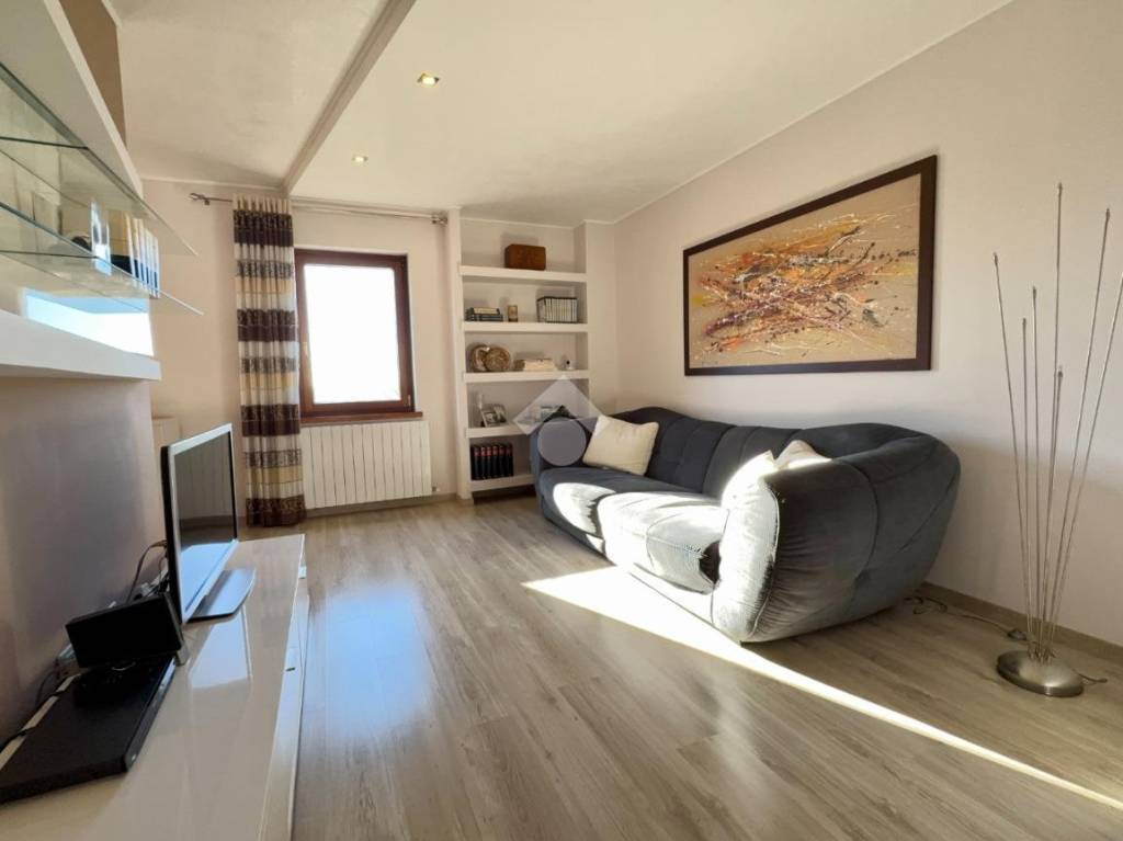 casa indipendente in vendita a Gemona del Friuli