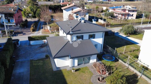 casa indipendente in vendita a Gemona del Friuli