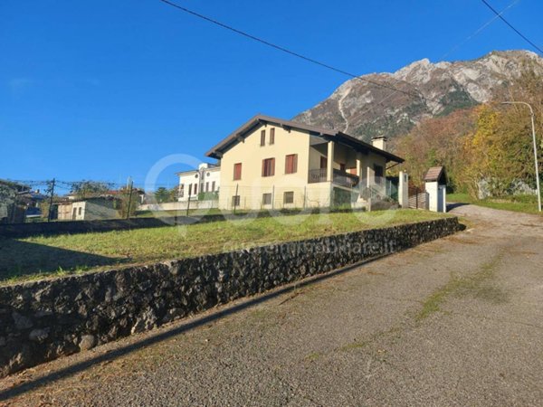 casa indipendente in vendita a Gemona del Friuli in zona Stalis