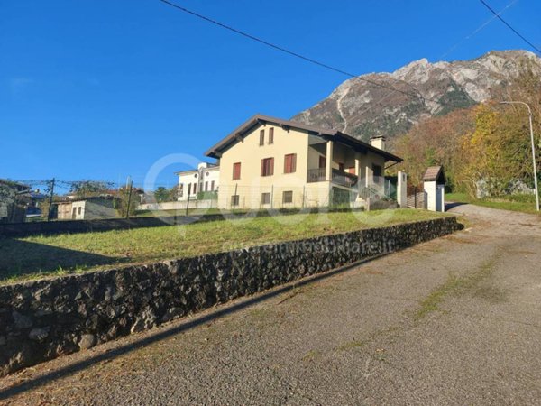 casa indipendente in vendita a Gemona del Friuli in zona Stalis