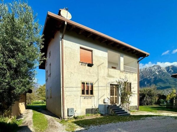 casa indipendente in vendita a Gemona del Friuli