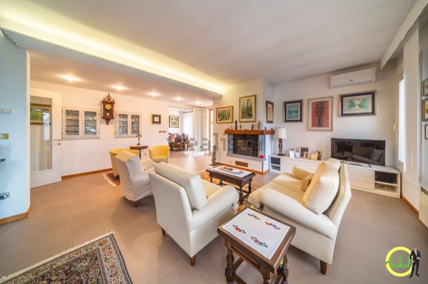 casa indipendente in vendita a Gemona del Friuli