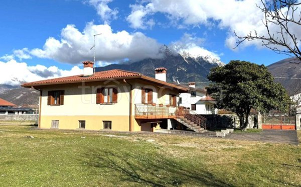 casa indipendente in vendita a Gemona del Friuli