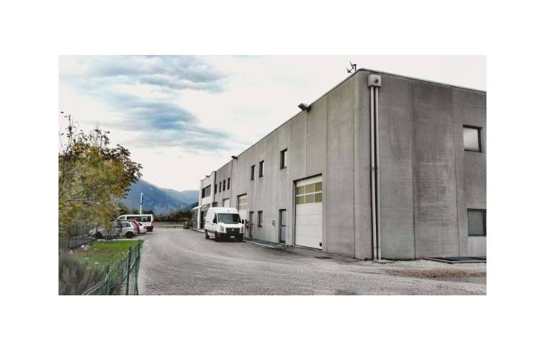 locale commerciale in vendita a Gemona del Friuli