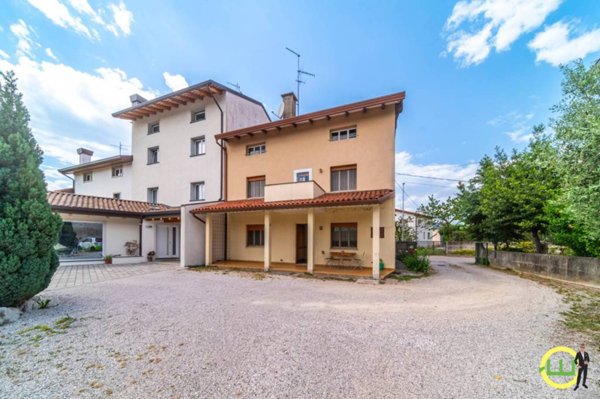casa indipendente in vendita a Gemona del Friuli