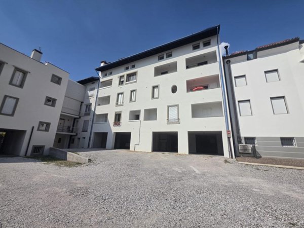 appartamento in vendita a Gemona del Friuli in zona Stalis