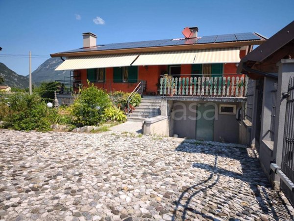 casa indipendente in vendita a Gemona del Friuli in zona Piovega