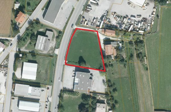 terreno in vendita a Gemona del Friuli in zona Piovega