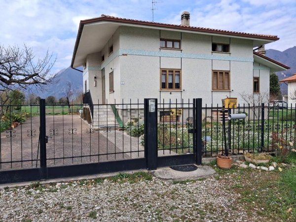 casa indipendente in vendita a Gemona del Friuli in zona Piovega