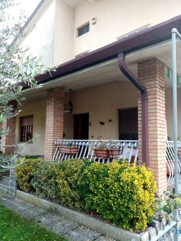 casa indipendente in vendita a Gonars