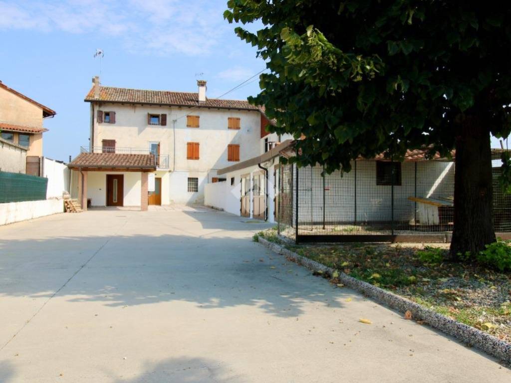 casa indipendente in vendita a Gonars