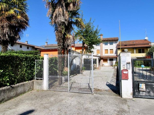 casa indipendente in vendita a Gonars
