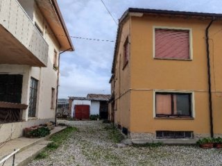 casa indipendente in vendita a Gonars