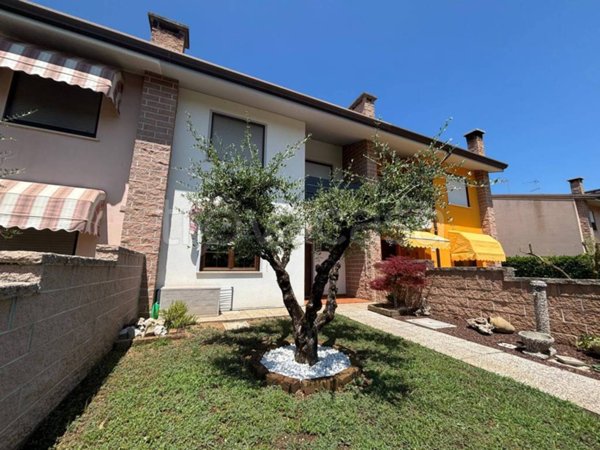 casa indipendente in vendita a Gonars