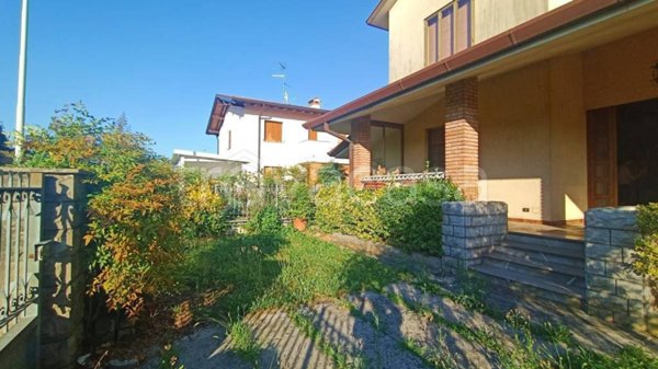 casa indipendente in vendita a Gonars